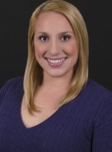 Danielle Selis headshot